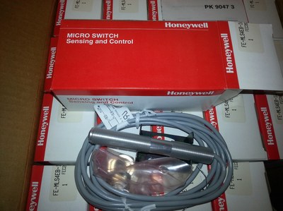 *NEW* Honeywell Micro Switch FE-MLS4EB-1010 Proximity Sensor Emitter (qty 2)