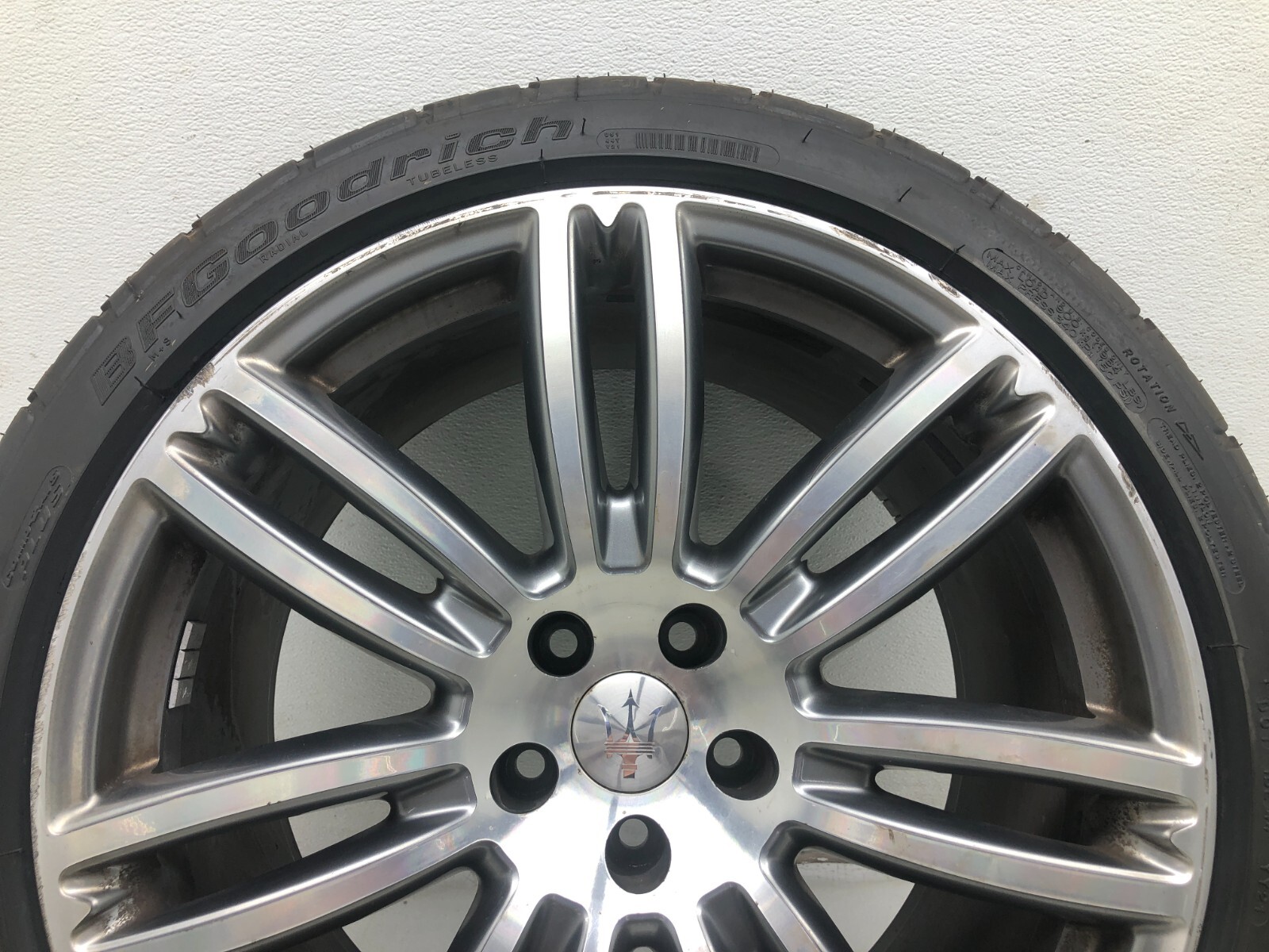2014-2019 MASERATI GHIBLI SQ4 REAR WHEEL RIM TIRE 10.5Jx20H2 OEM #NOTE.