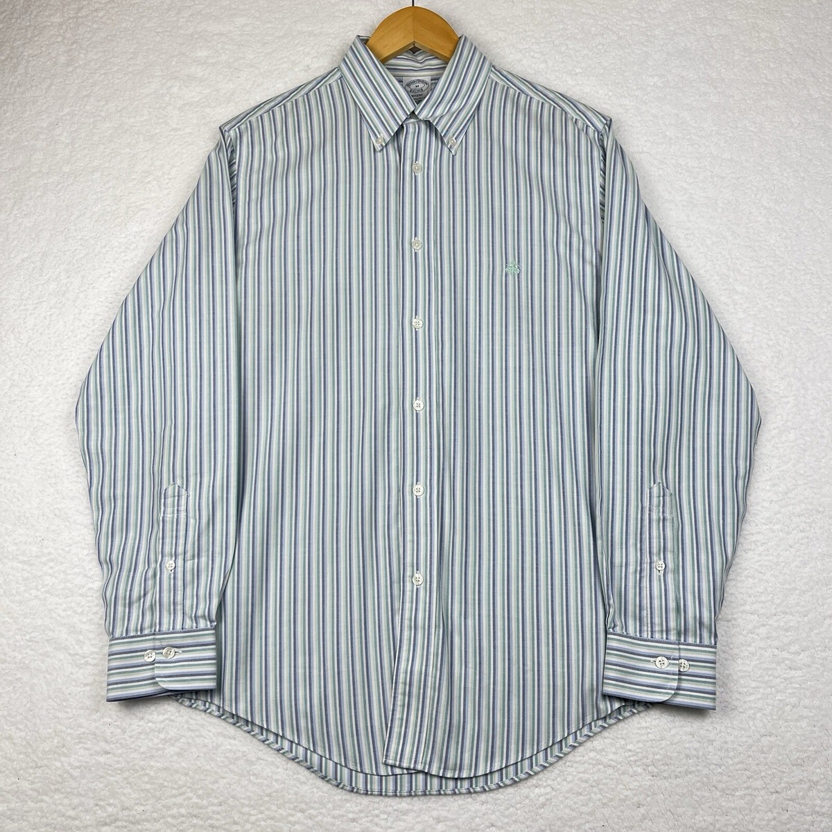 Brooks Brothers Oxford Button Up Shirt OCBD Medium Green Brooks Brothers Oxford Button Up Shirt OCBD Medium Green