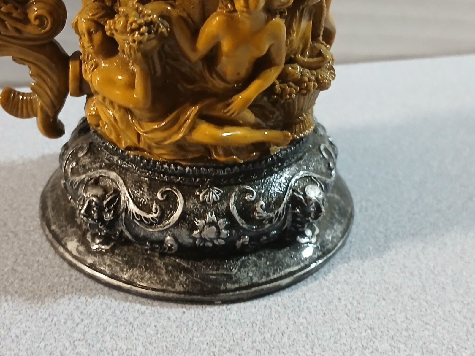 Picture 9 of 24