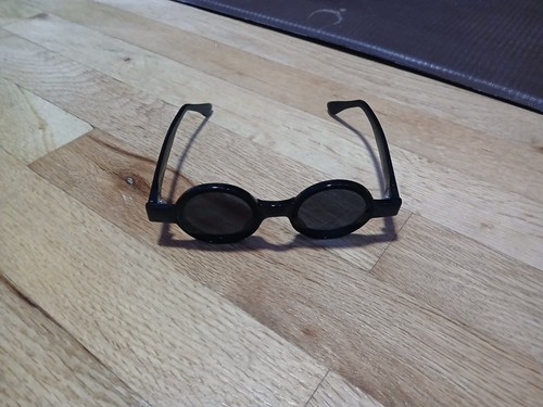 Vintage 80s pan oceanic round black plastic sunglasses