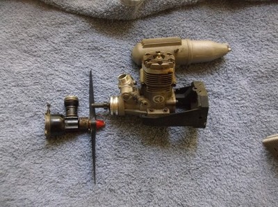 2 GAS POWERED RC MOTORS THUNDER TIGER46 PRO MOTOR W/MUFFLER & MOUNT + SM MOTOR