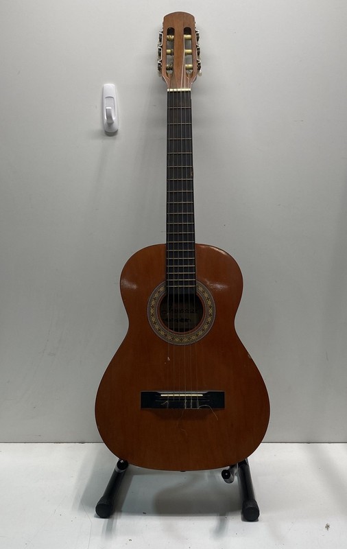 Franciscan CN4 Classical Acoustic Guitar 6-String Made in Korea Natural
