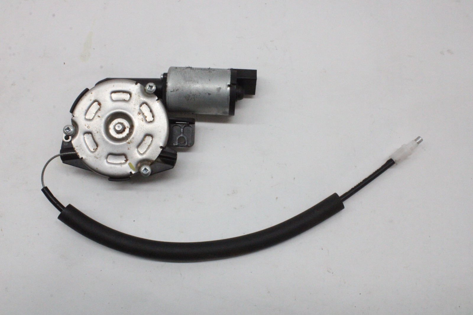 2022 MASERATI LEVANTE FRONT RIGHT SEAT LUMBER ADJUST MOTOR OEM 2017-2024