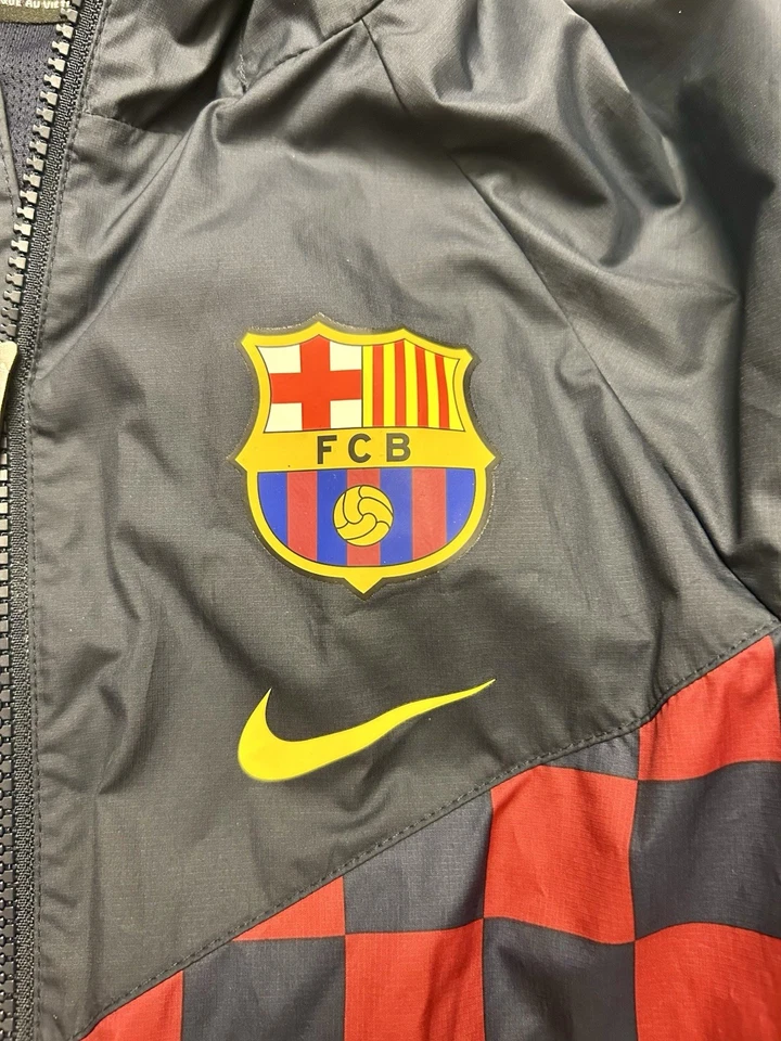CHAQUETA FUTBOL FC BARCELONA NIKE Juvenil Talla Mediana Pre-amada Foto 2 de 4