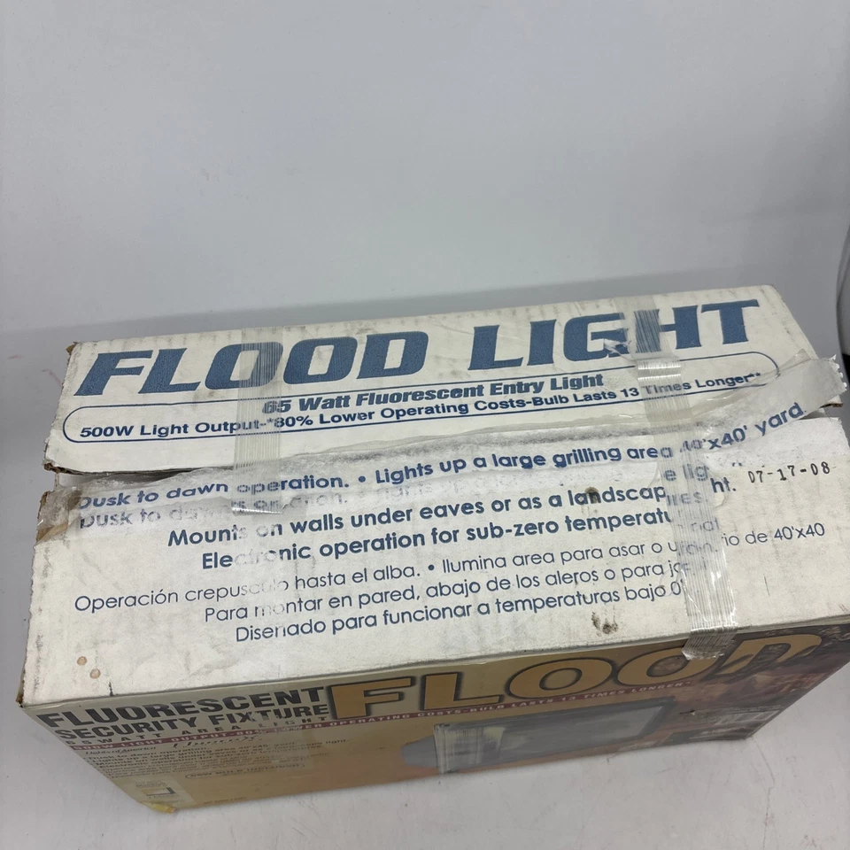Luz de inundación fluorescente Lights Of America accesorio de seguridad 9265 caja abierta Foto 2 de 4