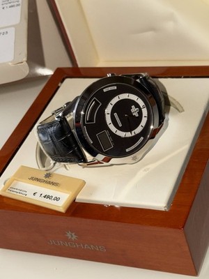Junghans 056/4501.00 Worldtimer MEGA Avangard Funkuhr Herren-Uhr