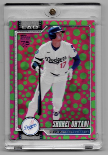 2026 Topps #200 Shohei Ohtani Holiday Polka Dots Green/Pink