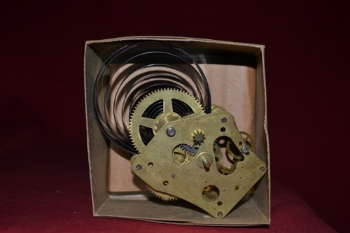 Antique E. Ingraham Chum Single key Alarm Clock Movement * BRAND NEW IN ORIG BOX - Picture 11 of 13