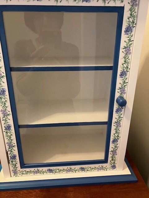 Picture 1 of 8