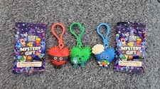 2023 Kids Heart Challenge Character 3 Keychains And 2 Mystery Gift
