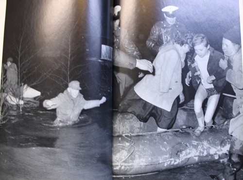 HAMBURG Ehrenzeichen – Chronik Sturmflut 1962 persönliche Senatsgabe - Bild 4 von 6