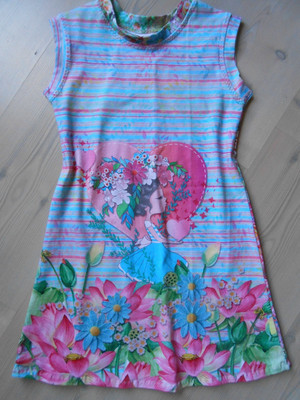luftig leichtes Sommer Jersey- Kleid Gr. 122-128  Übergangskleid Unikat