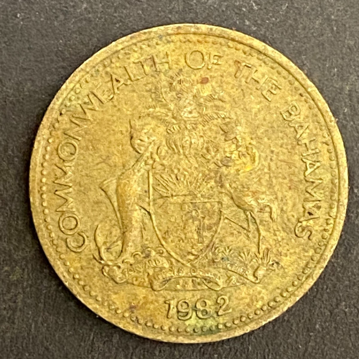 1982 Commonwealth of the Bahamas 1 Cent Brass Coin Starfish 19mm