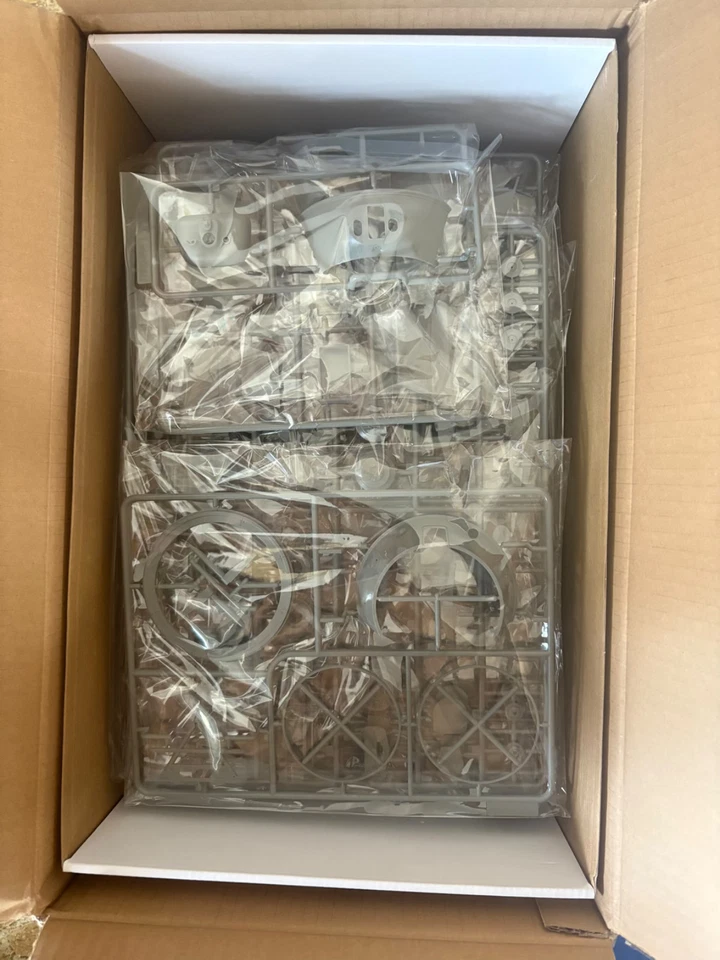 1/16 US M8 Greyhound Andy's Hobby Headquarters AHHQ008 nuevo en caja Foto 4 de 4