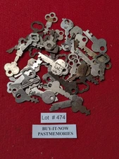 50 VINTAGE MISC. FLAT STEEL LEVER KEYS, ANTIQUE LOCKS & KEY LOT #474