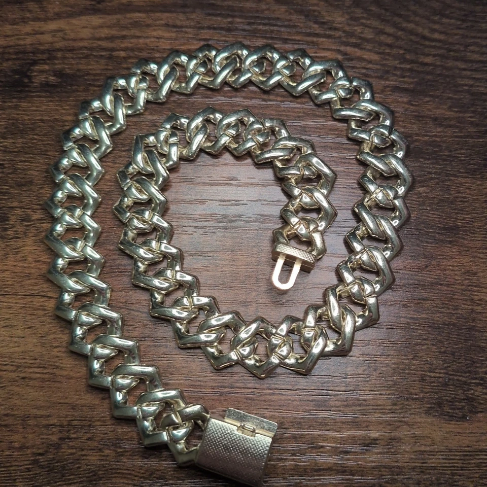 Collar de cadena de eslabones cubanos de moissanita ancho helado 18 pulgadas de largo 20 mm de ancho dorado Foto 4 de 4