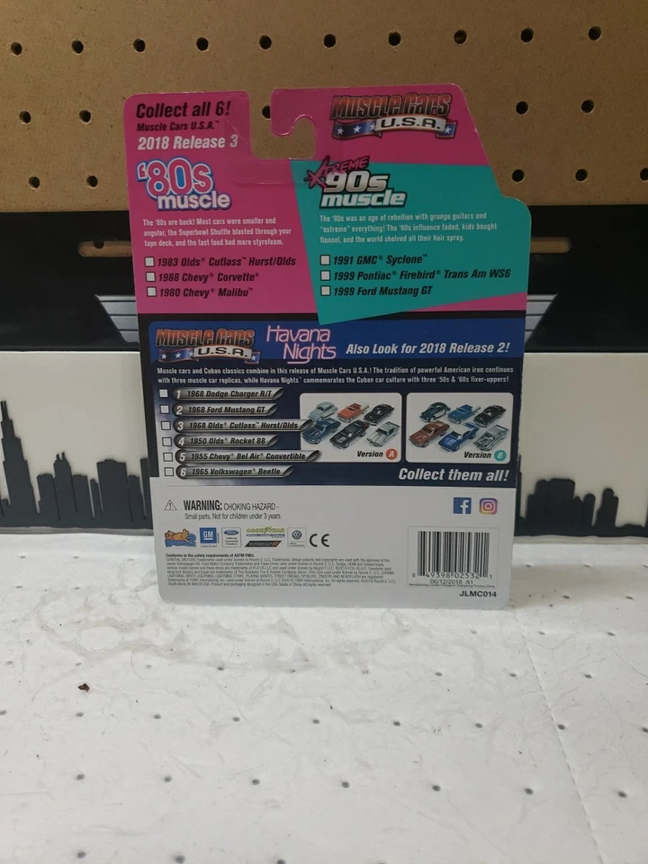 Johnny Lightning 1983 Oldsmobile Cutlass Hurst/Olds 80s Muscle Series en negro Foto 3 de 3