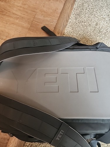 Yeti Crossroads Black 27L Backpack - Picture 3 of 10
