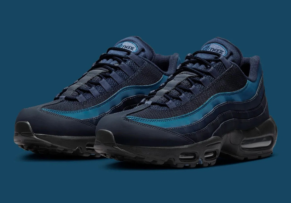 navy blue air max preschool