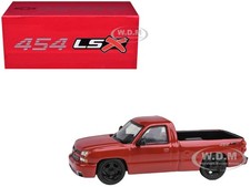 2006 CHEVROLET SILVERADO 454 LSX PICKUP VICTORY RED 1/64 BY PARAGON PB-55382
