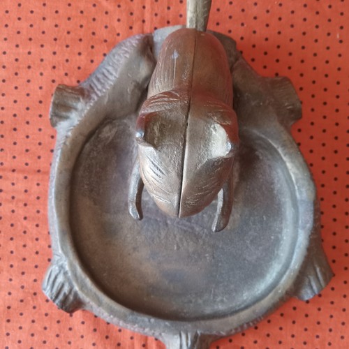 Vintage Cast Iron Squirrel Nut Cracker - Picture 3 of 11