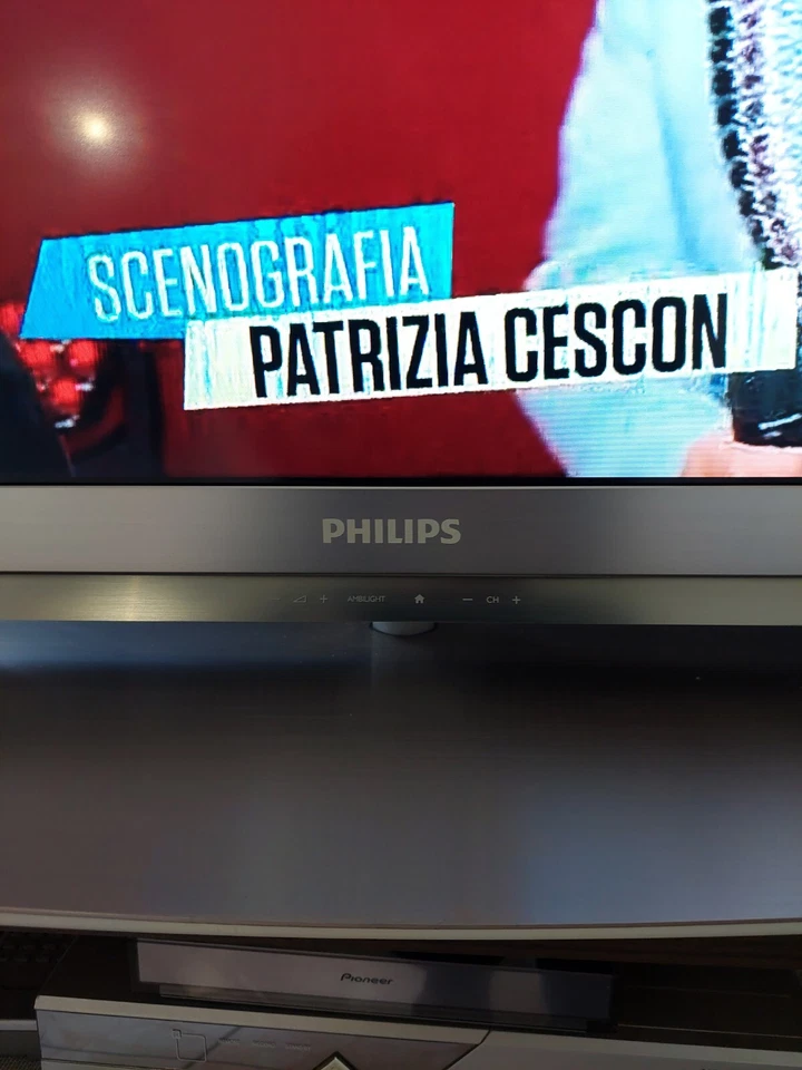 Philips Smart Tv 37 Pollici - Immagine 2 di 4