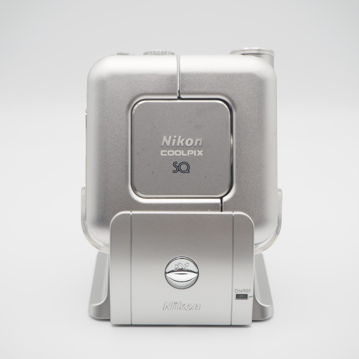 Nikon COOLPIX SQ 動作品　　　[3179] Nikon COOLPIX SQ 3-megapixel digital camera at Crutchfield