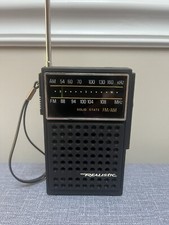 Radio Shack Realistic Pocket Portable AM/FM Radio Model 12-635