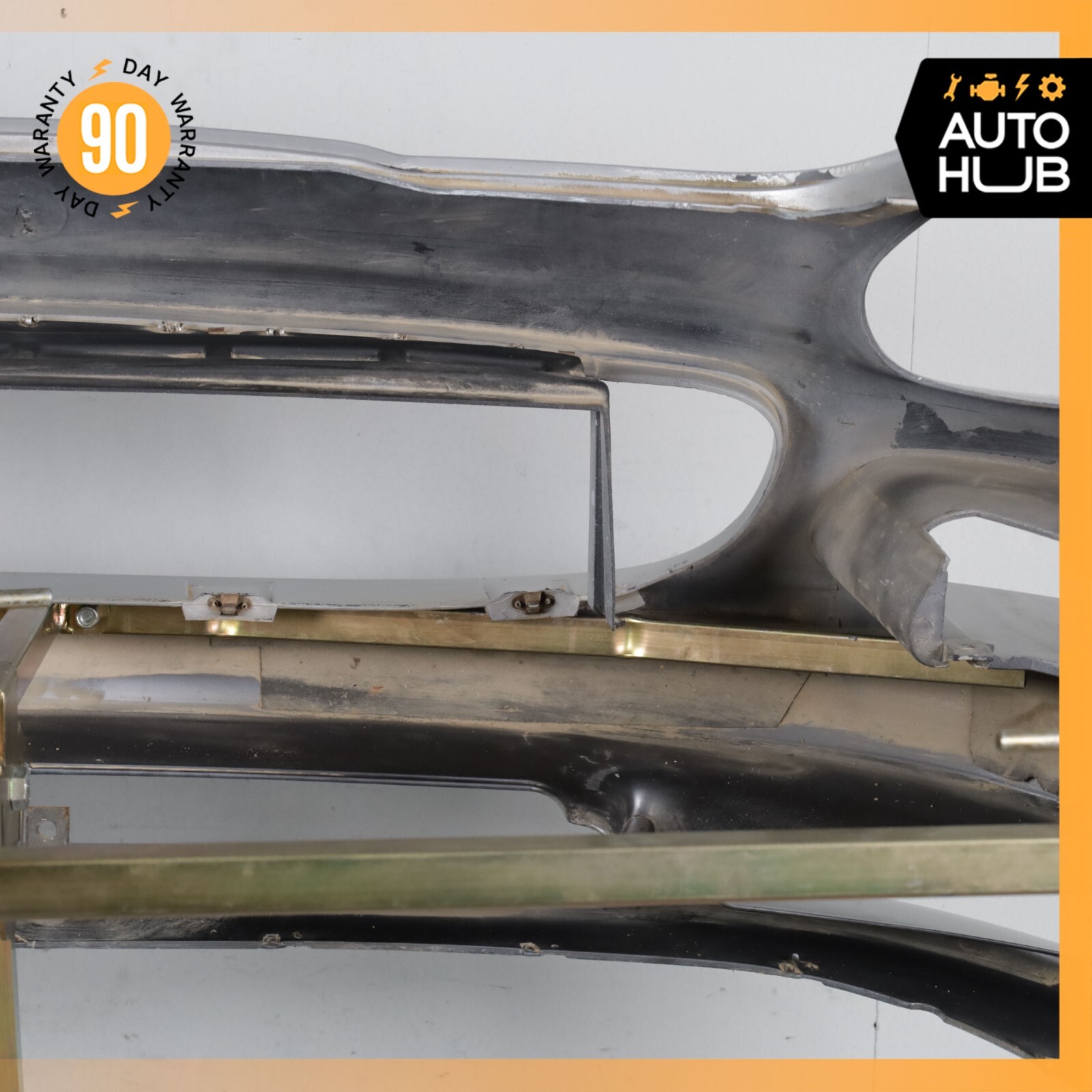 02-04 Maserati M138 4200 Coupe Cambiocorsa Front Bumper Cover Assembly OEM 20k