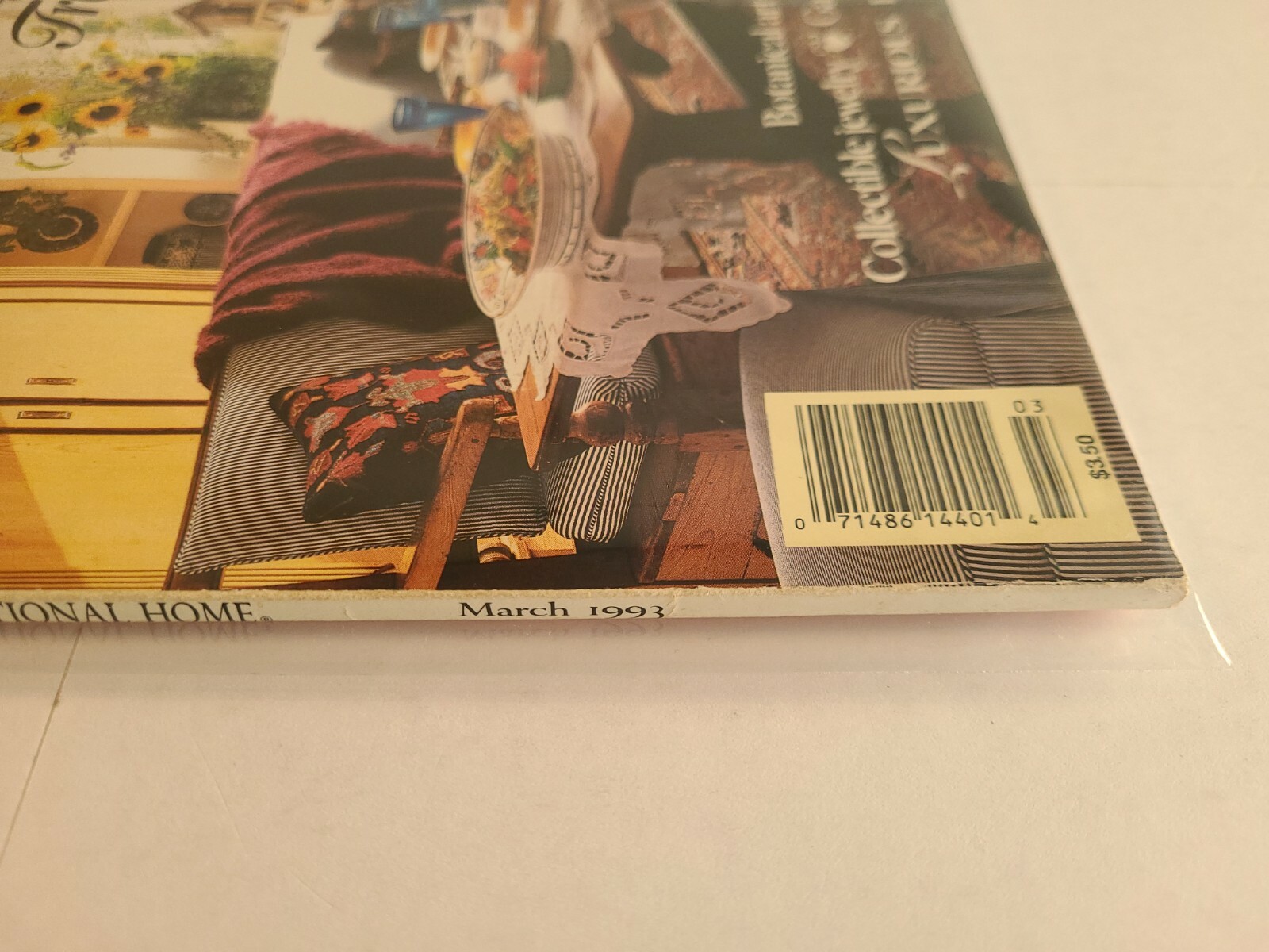 TRADITIONAL HOME Magazine - March 1993 - New Traditional Home Issue