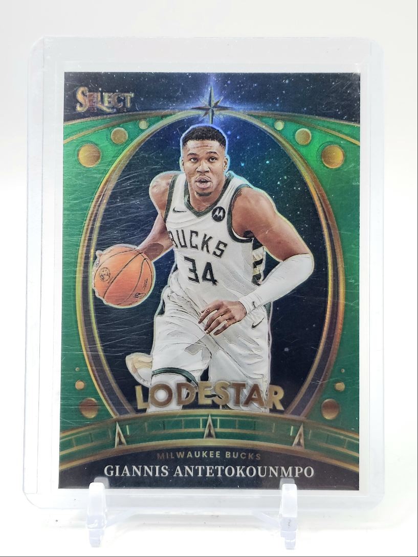 GIANNIS ANTETOKOUNMPO 2023-24 SELECT LODESTAR GREEN PRIZM BUCKS Q4480