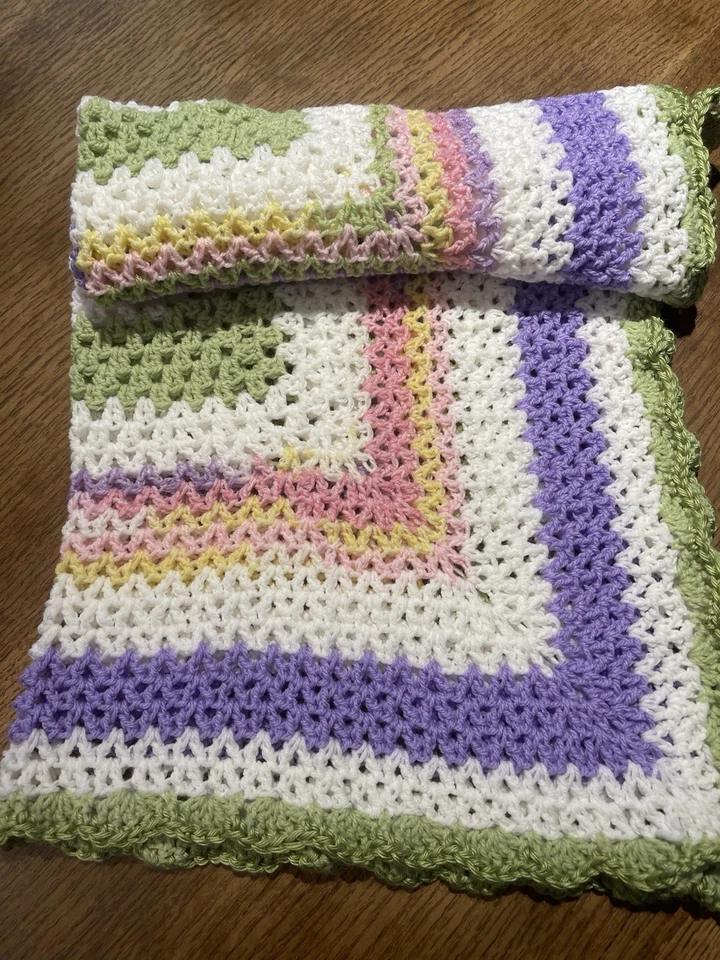 Manta afgana bebé ganchillo hecha a mano rosa y gris hecha en Estados Unidos ENVÍO GRATUITO Foto 4 de 4