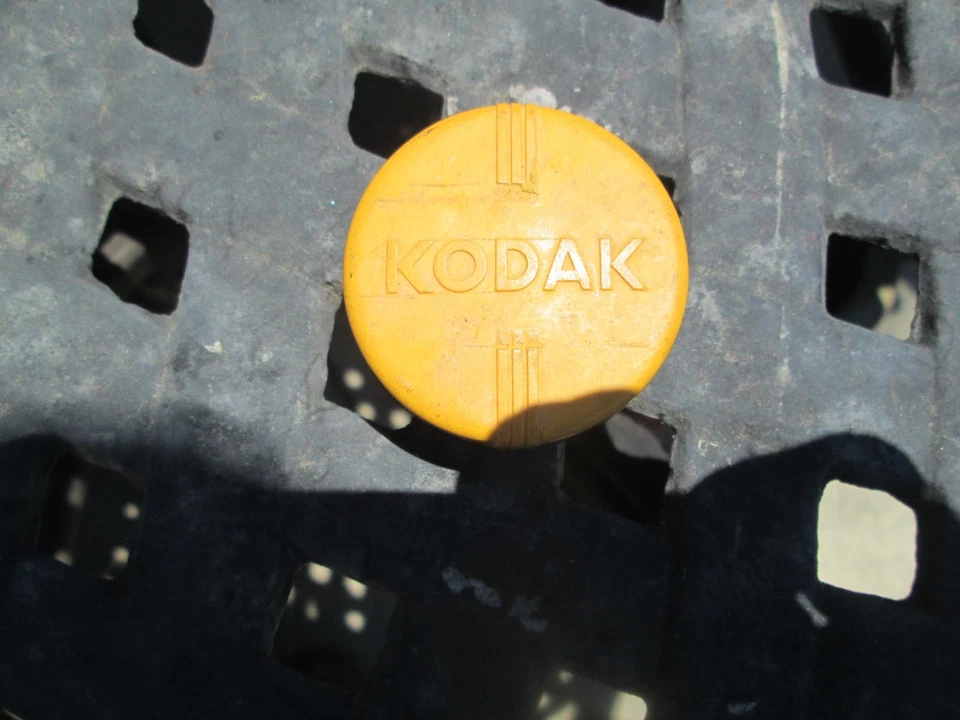 2 Kodak Lens filters in case - Image 2 of 4