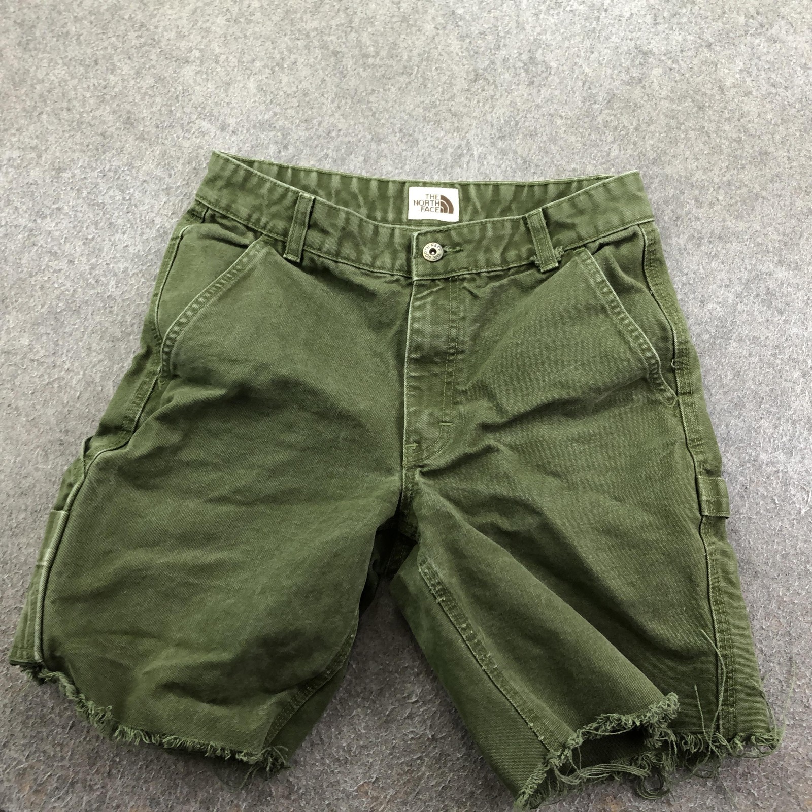 The North Face Shorts Womens 6 Green Cargo Utility Hiking Raw Hem 8.5 Inseam thumbnail 5