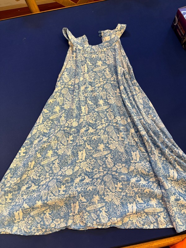 Disney Castaway Cay youth large dress