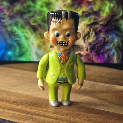 Headlock Studios x How2work Monster World S2 - Frankie Green Sofubi Vinyl 