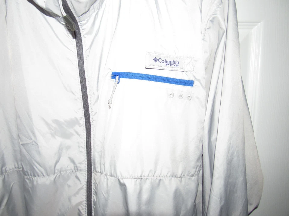 COLUMBIA Men's XL Gray PFG Hooded Jacket Full Zip Lined Zip Pockets - Image 4 of 4