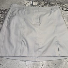 Women s Izod Golf Size 10 Gray Skort Excellent
