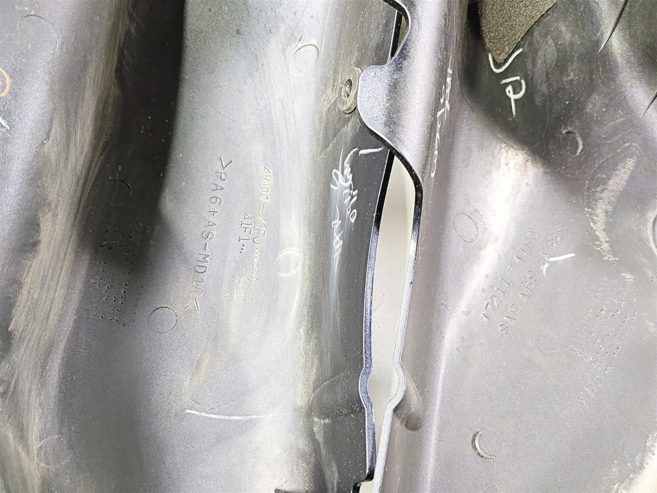 2006 Suzuki VL800 C50 Boulevard Left Right Side Covers 47110-41F81 47210-41F80 - Image 3 of 4