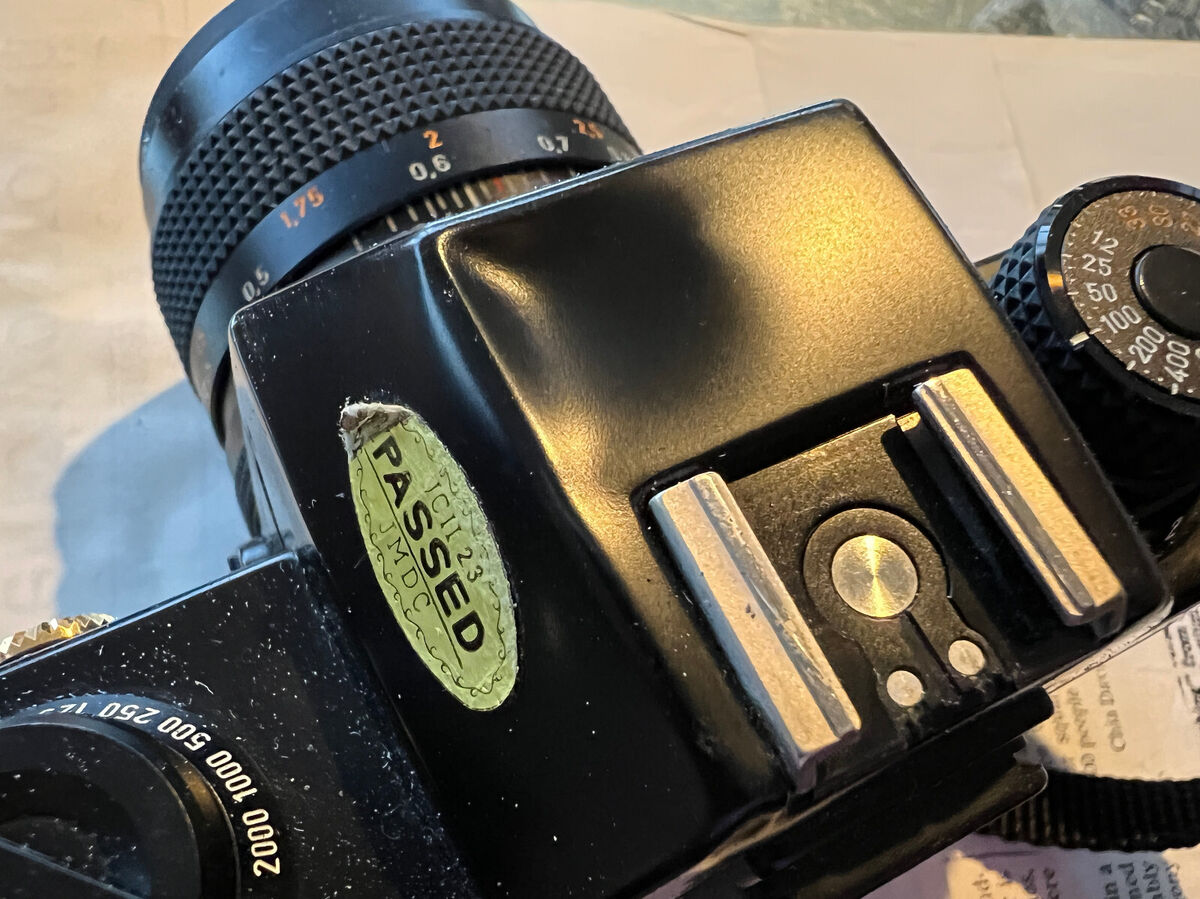 Contax RTS II Quartz Film Camera With 50mm f/1.4 Carl Zeiss Contax RTS II Quartz Film Camera With 50mm f/1.4 Carl Zeiss
