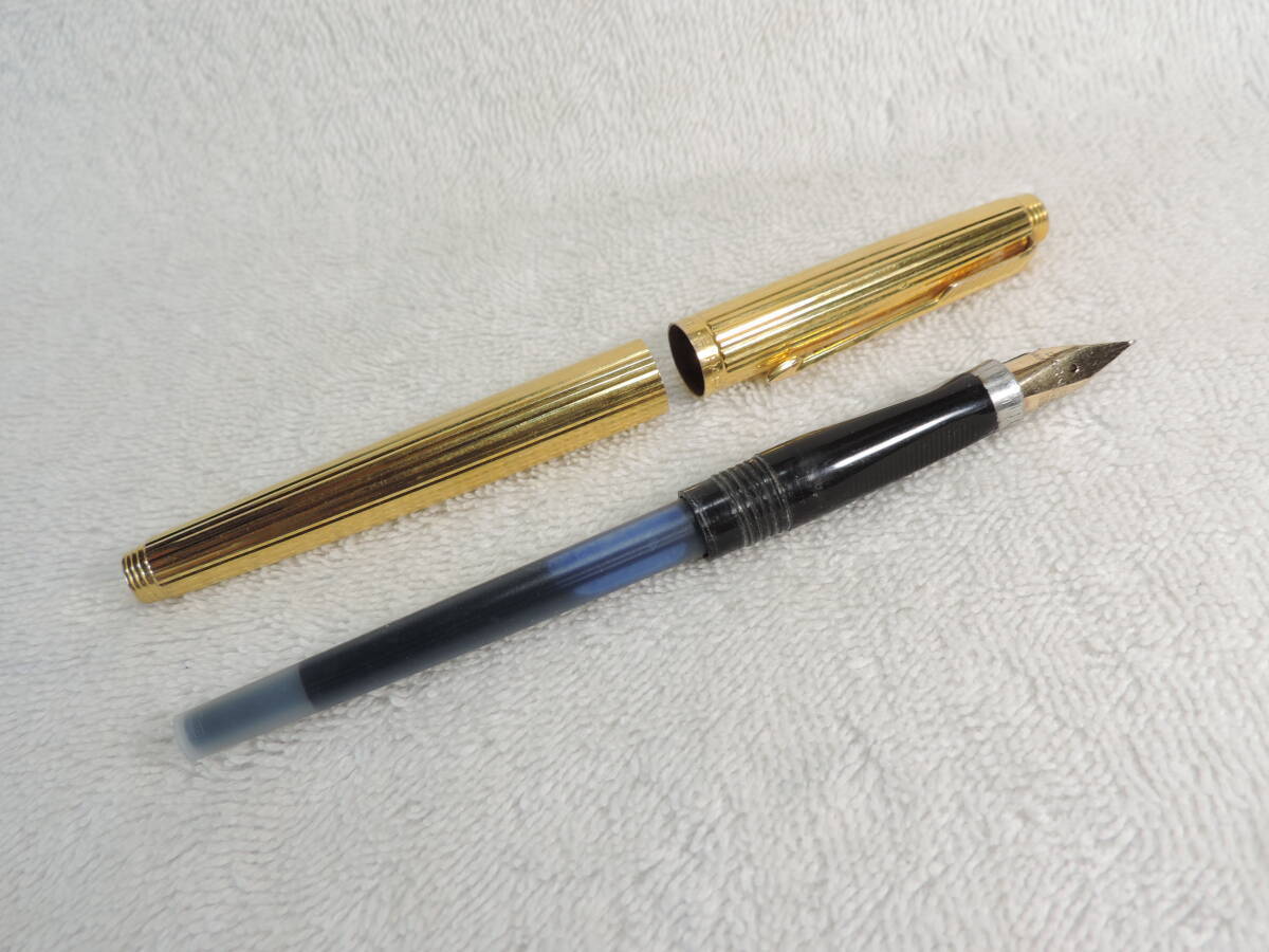 s-l1200.jpg s-l1200.jpg