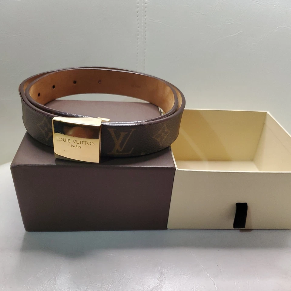 Б/у винтажный пояс с монограммами Louis Vuitton. . 90 см. С коробкой. Без мешка для пыли.  - Изображение 2 из 4