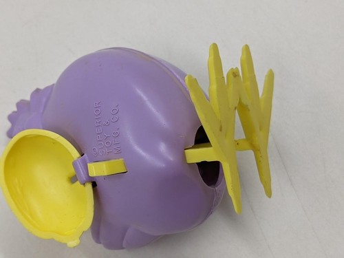 Vintage Superior Toy & Mfg Co. Easter Hen Chicken – Flapping Wings - Picture 4 of 4