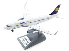 A320-214 Lufthansa 5 " Starhansa " Rég : D-Aizx avec Pied - JFOX JF A320 012