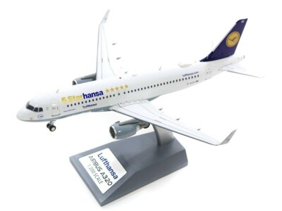 A320-214 Lufthansa 5 Starhansa '' Reg: D-Aizx mit Ständer - JFOX JF A320 012
