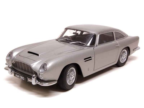 Aston Martin DB5 Coupé 1963 - Autoart 1/18-image