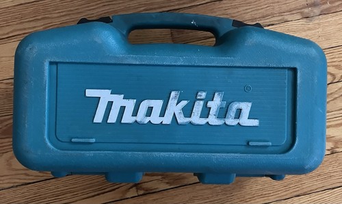 Makita BO5030 5" 3.0A Random Orbit Sander With Hook And Loop Pad - View #4
