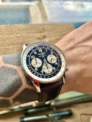 Breitling Navitimer 92 A30022 Black Dial 38mm Automatic w/original bracelet 