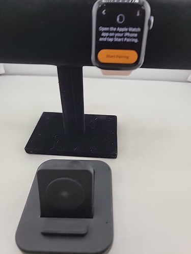 Apple Watch Series 7-Bleu Foncé 41mm LTE avec Bracelet Blanc Prêt à Relier. - Photo 2 sur 6